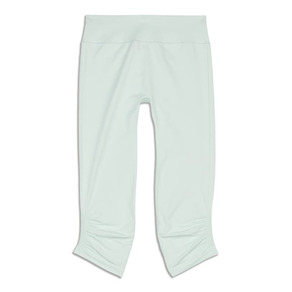 NWT / Lululemon Ebb to Street Crop 21" - Picture 8 of 8